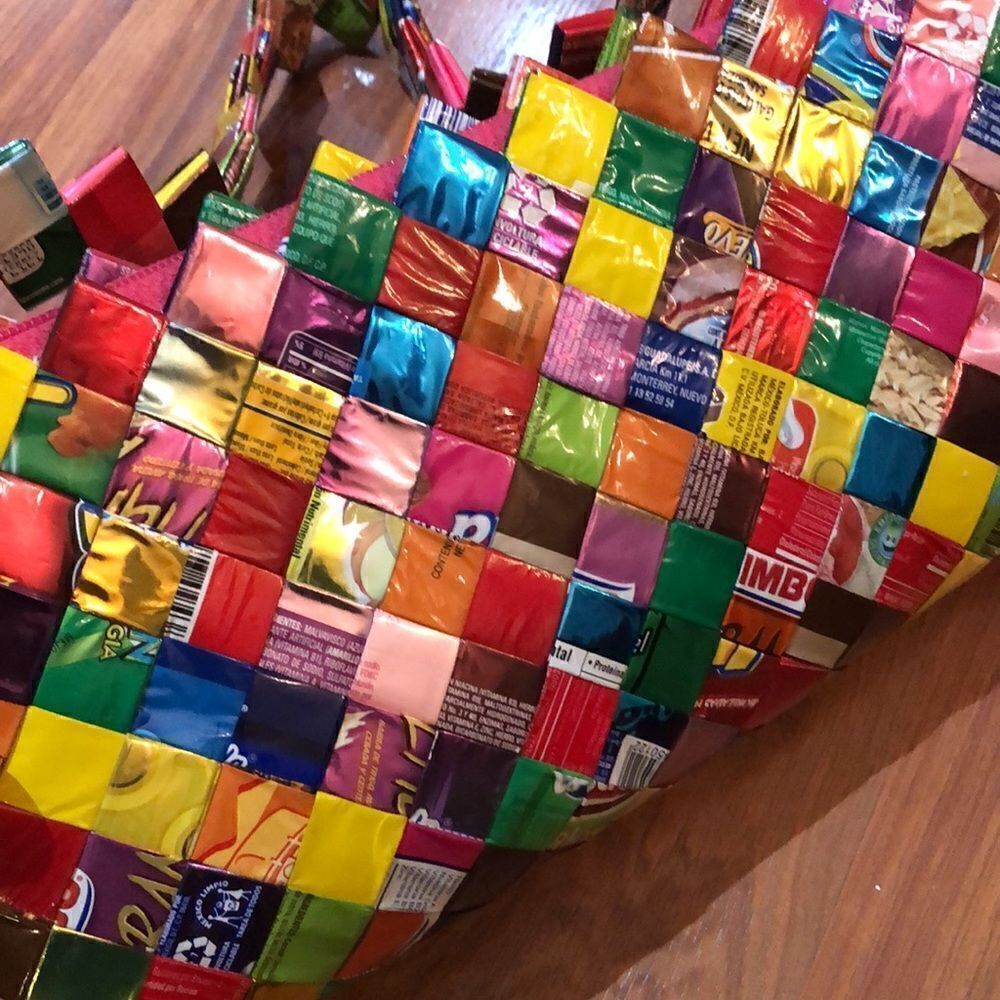 Retro candy wrapper Shoulder bag. - Picture 5 of 10